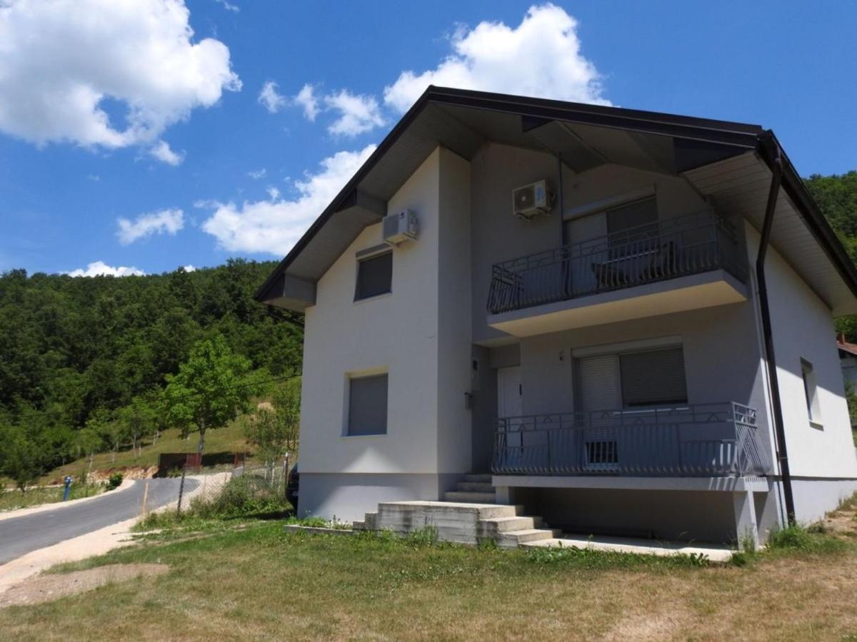 Omar & Una Apartmani Bihac Bagian luar foto