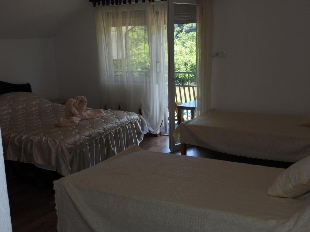 Omar & Una Apartmani Bihac Bagian luar foto