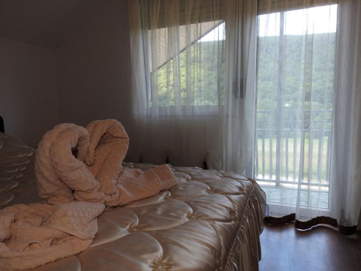 Omar & Una Apartmani Bihac Bagian luar foto