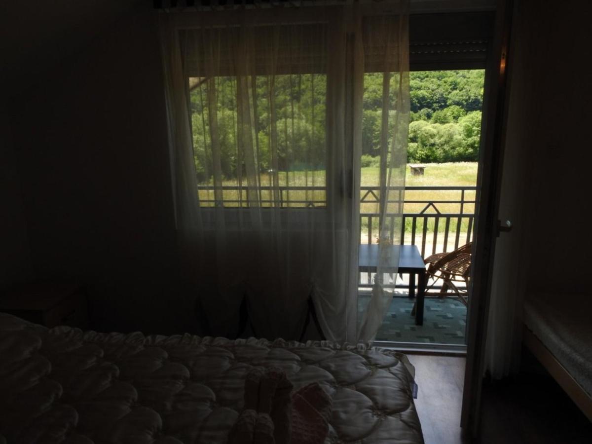 Omar & Una Apartmani Bihac Bagian luar foto
