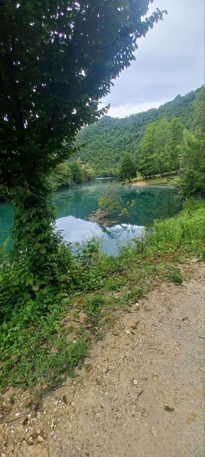 Omar & Una Apartmani Bihac Bagian luar foto